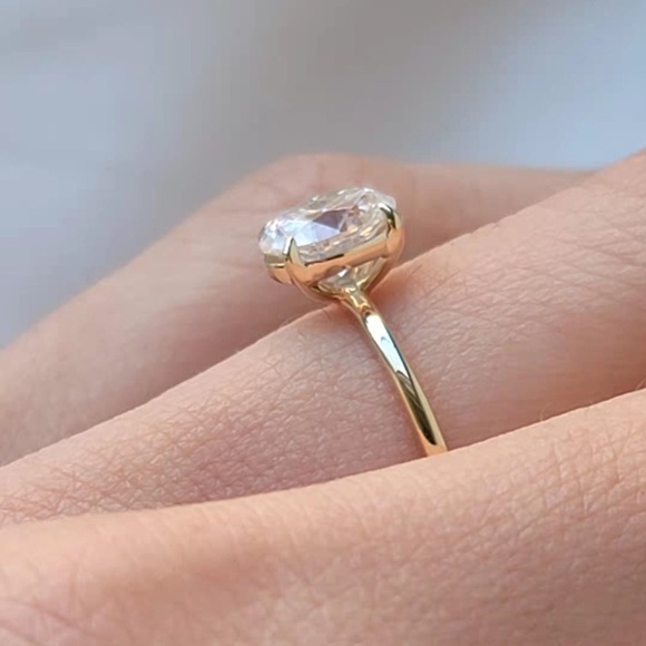 GRA certified 14k Solid gold 1ct D color oval cut Moissanite Solitaire Ring - Picture 12 of 15